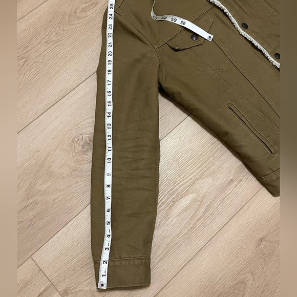 Levi’s Canvas Type 3 Sherpa Trucker Jacket - Picture 4 of 9